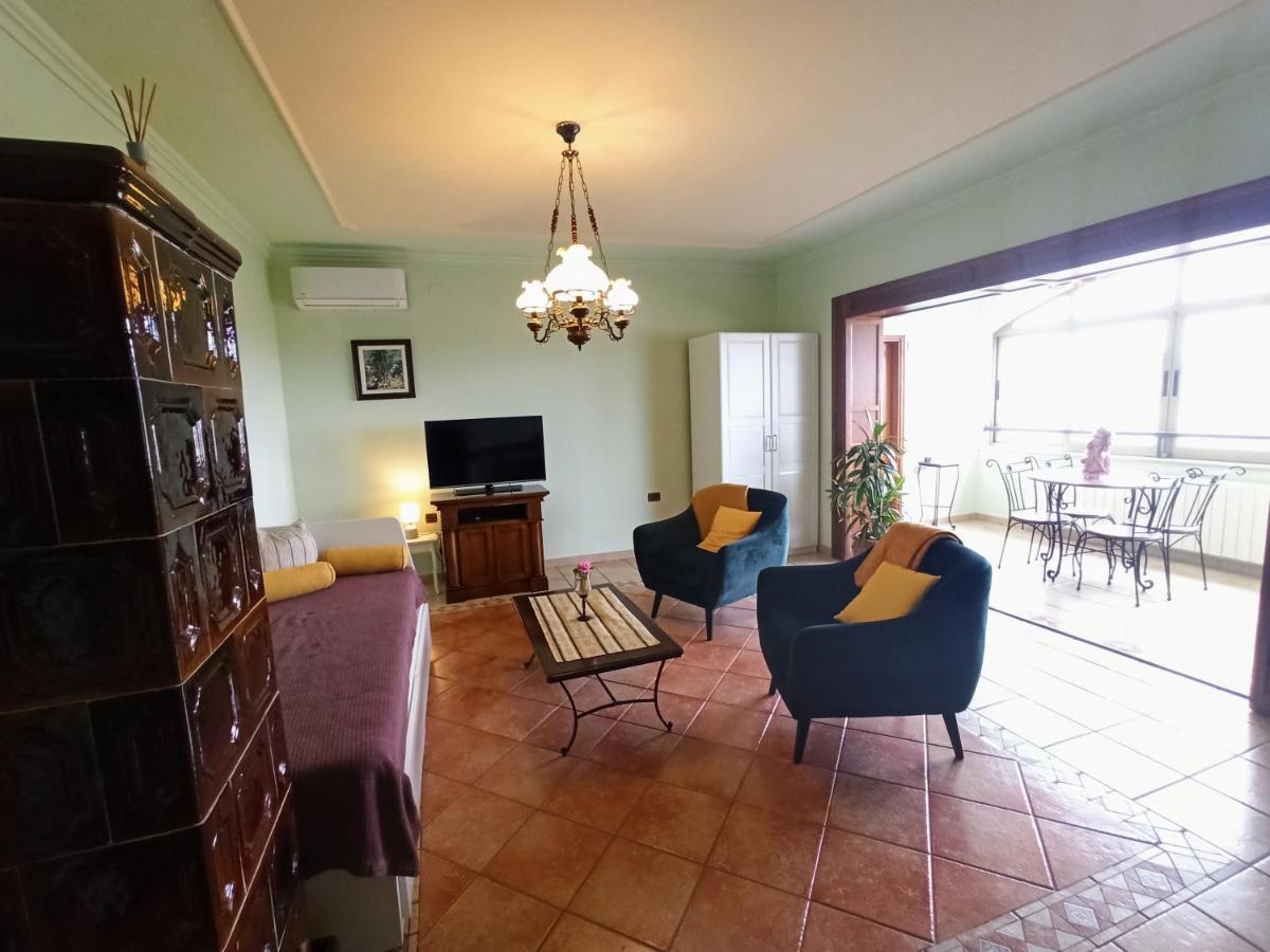 Villa Margerita With Private Pool, Yard And Parking Kaštelir Exterior foto